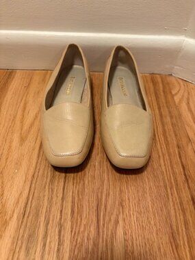 Three-toned Enzo Angiolini loafers, size 7W